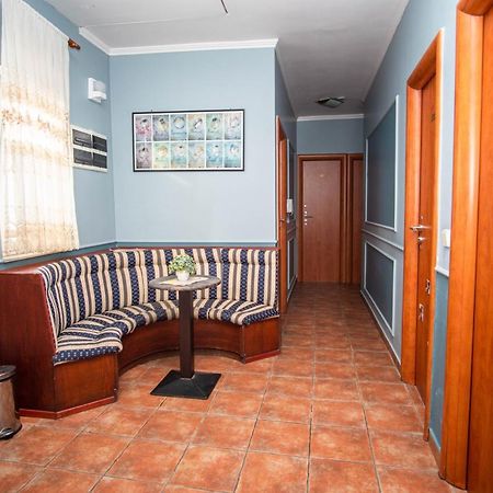 Sobe Amadeus Otel Sesvete Dış mekan fotoğraf
