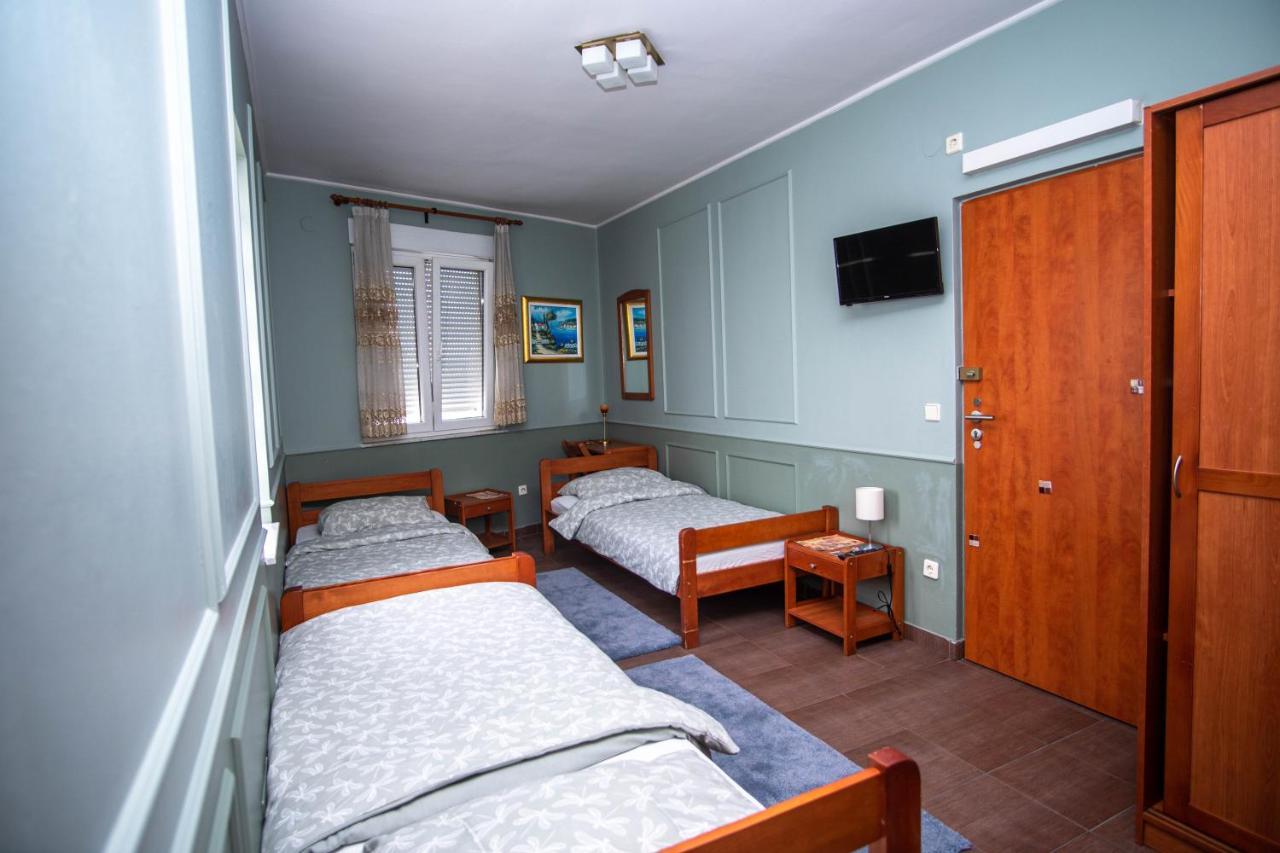 Sobe Amadeus Otel Sesvete Dış mekan fotoğraf