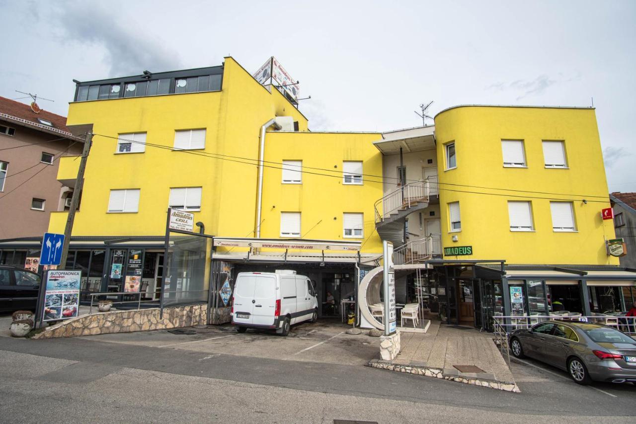 Sobe Amadeus Otel Sesvete Dış mekan fotoğraf